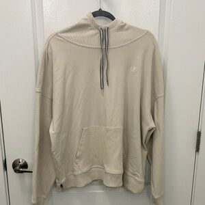 Champion Women’s Sweatshirt in Cream